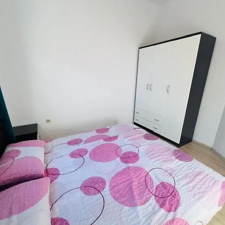 House Carpe Diem With Terracce&private Parking Appartement Vodice
