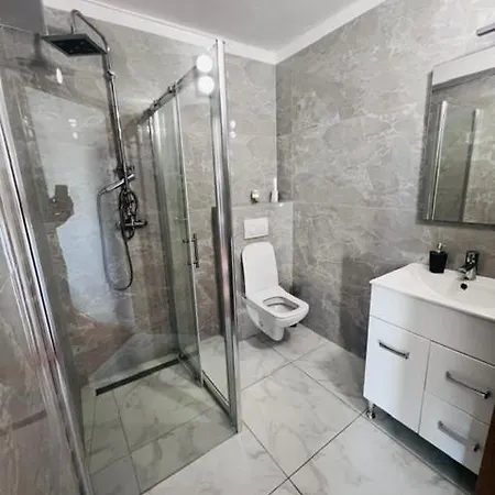 House Carpe Diem With Terracce&private Parking Vodice