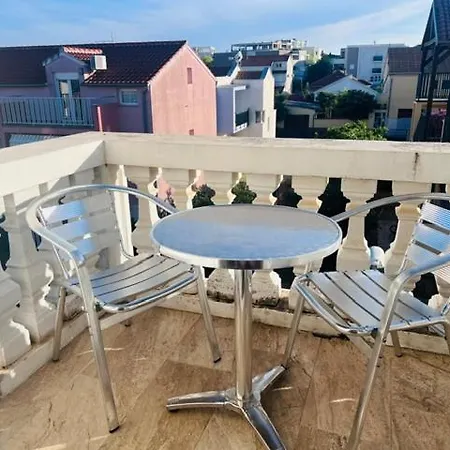 Appartement House Carpe Diem With Terracce&private Parking *