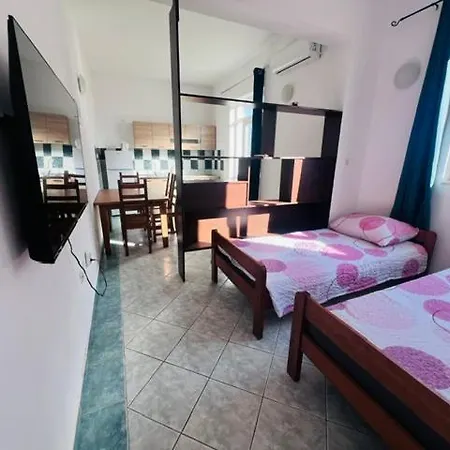House Carpe Diem With Terracce&private Parking Appartement Vodice