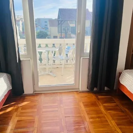 Appartement House Carpe Diem With Terracce&private Parking Vodice