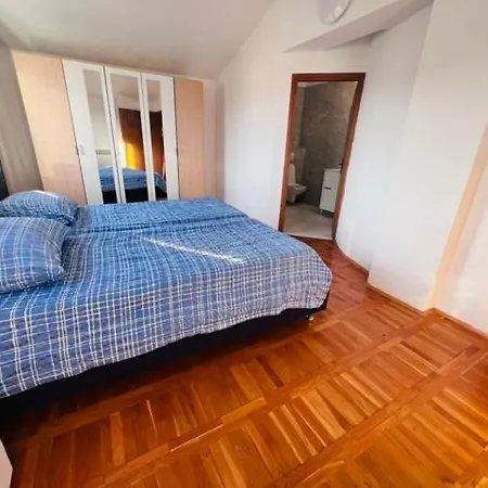 House Carpe Diem With Terracce&private Parking * Vodice